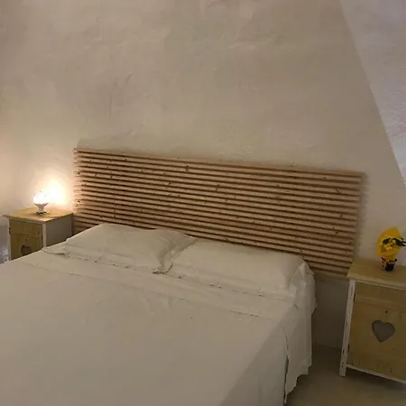 Trullo Contrada Specchi Διαμέρισμα Racale